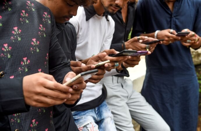 India forces caller-ID apps to feed spam reports to telcos | TechCrunch