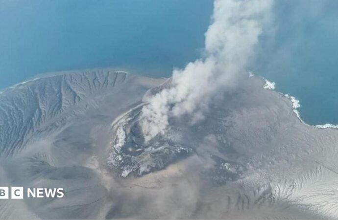 Indonesia volcano eruption leaves 270,000 stranded as airports extend closure