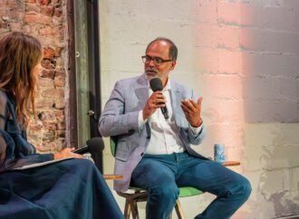 Insight Partners’ Deven Parekh on why the firm is diversifying while everyone else bets the farm on OpenAI and Anthropic | TechCrunch