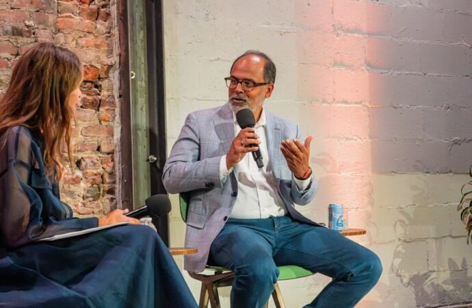 Insight Partners’ Deven Parekh on why the firm is diversifying while everyone else bets the farm on OpenAI and Anthropic | TechCrunch