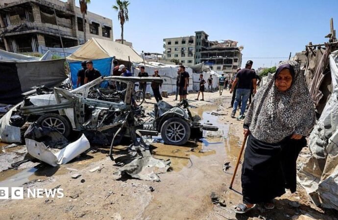 Israeli fire kills three in Gaza City during reported raid, medics say