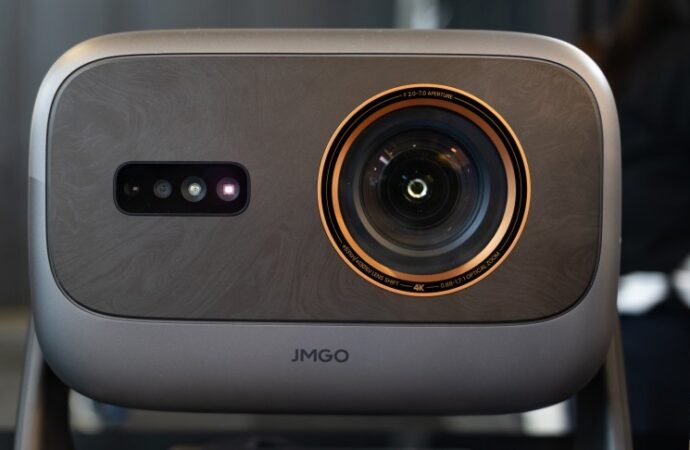 JMGO’s New Projectors Go Big on Brightness and Refresh Rate. I Had a Look at IFA 2026 – CNET