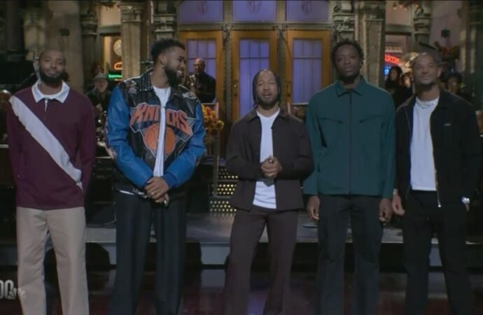 Jalen Brunson’s ‘SNL’ Monologue Sees Knicks Starting 5 Roasting Each Other