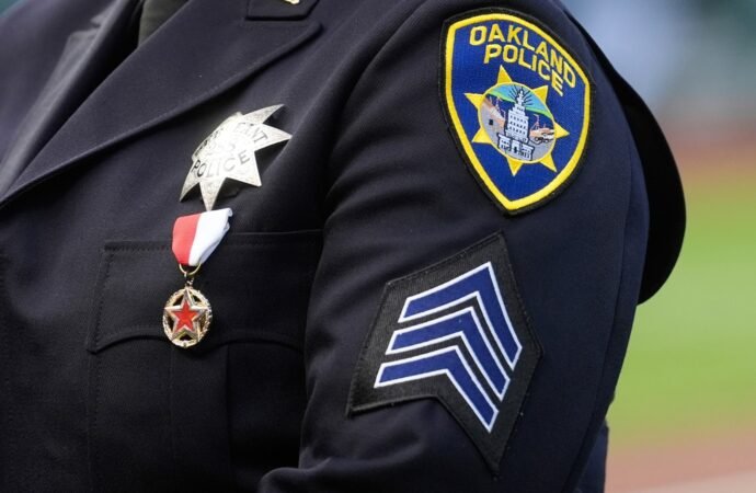 Judge ends federal oversight of Oakland police department after 23 years