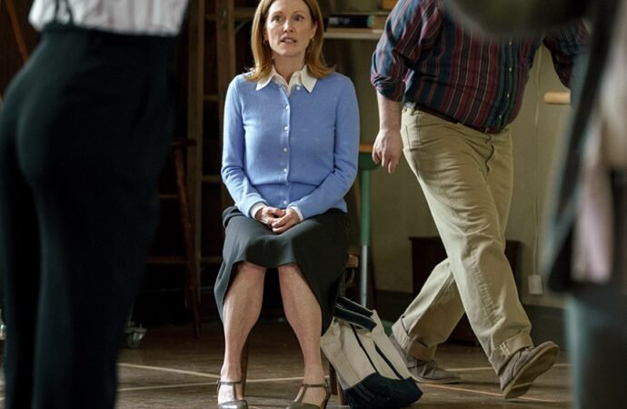 Julianne Moore to Receive Zurich’s Golden Icon Award as Jesse Eisenberg’s ‘The Debut’ Screens