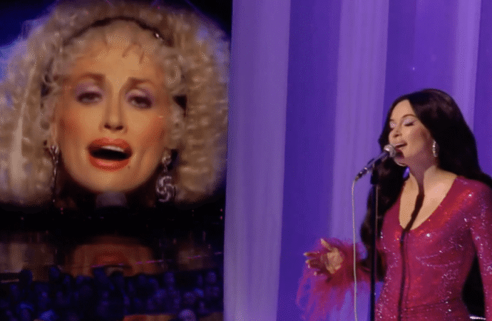 Kacey Musgraves Pays Heartfelt Tribute to Dolly Parton With ‘I Will Always Love You’ Performance at MTV Video Music Awards