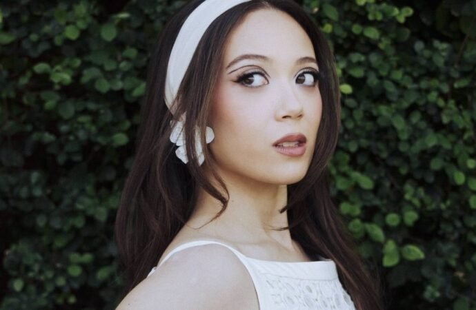 Laufey Signs With Interscope Records/ Verve Records (EXCLUSIVE)