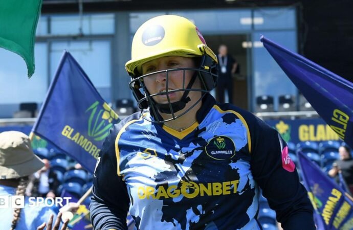 Lauren Parfitt: Glamorgan Women hand first professional contract to captain