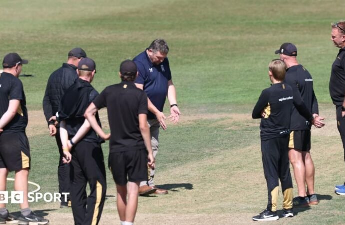 Leicestershire charged over Grace Road pitch in win over Glamorgan
