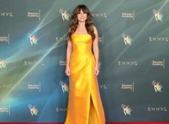Linda Cardellini Wins Emmy for Supporting Actress in a Limited Series for ‘DTF St. Louis’