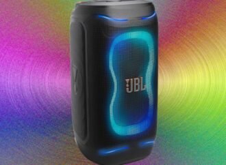 Make It Loud With These Tested Party Speakers