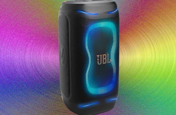 Make It Loud With These Tested Party Speakers