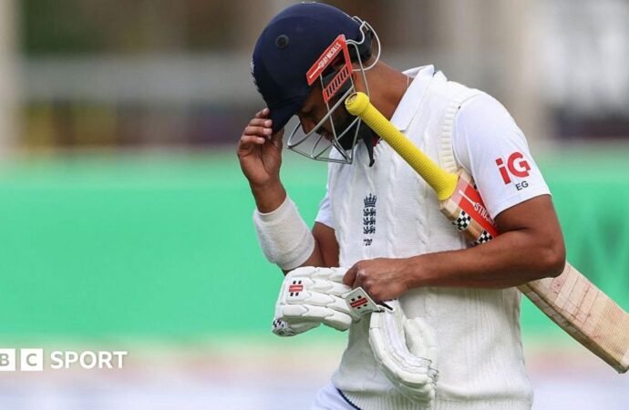 Marcus Trescothick says England opener may not have to be specialist