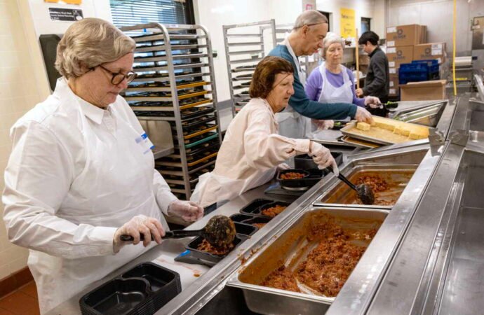 Meal deliveries can save money and improve health. Will they survive Medicaid cuts?