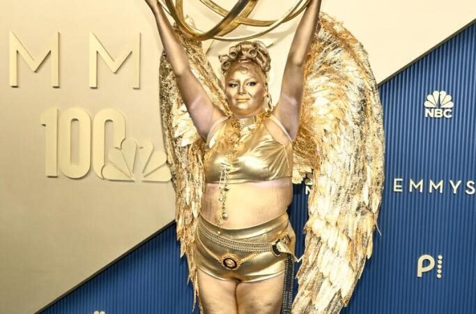 Meg Stalter Shocks Emmys by Transforming Into a Golden Human Emmy on Red Carpet