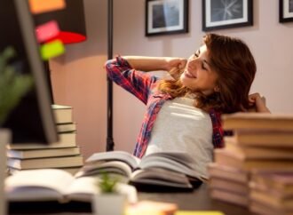 My four-step workflow for reading scientific papers (without trying to read them all)