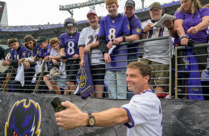 NASA Astronaut Reid Wiseman Attends Ravens vs. Saints Game – NASA