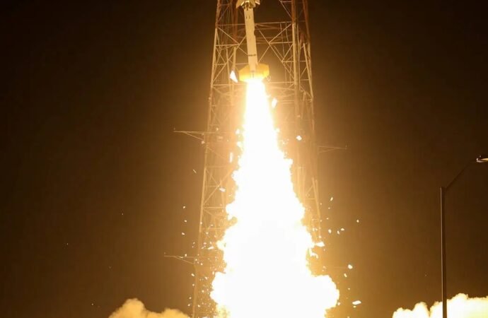 NASA Rocket Takes First Multi-Point Look Inside Radio-Disrupting Clouds – NASA Science