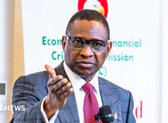 Nigeria’s EFCC chief has fired 40 of his anti-corruption agents for ‘being corrupt’
