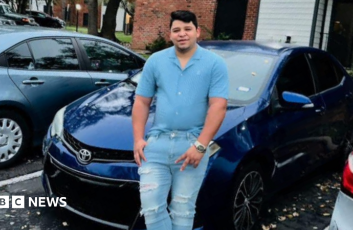 Protests as ICE agent shoots and wounds Venezuelan DoorDash driver in Texas