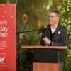 Retail CEOs see a holiday paradox: shoppers are anxious but still willing to spend | Fortune