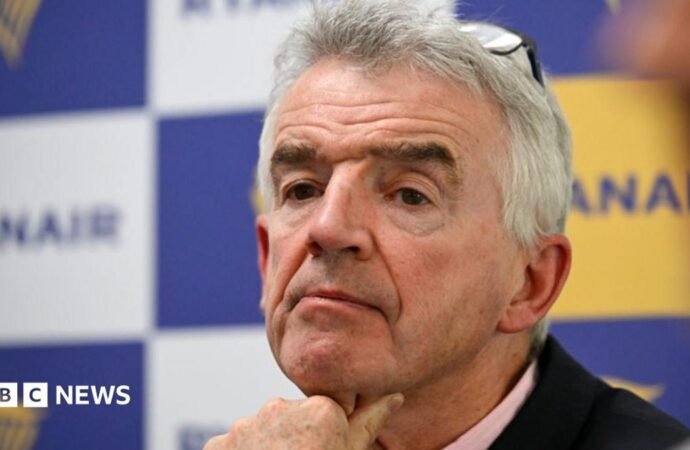 Ryanair boss Michael O’Leary apologises over ‘high-fare rapists’ remarks