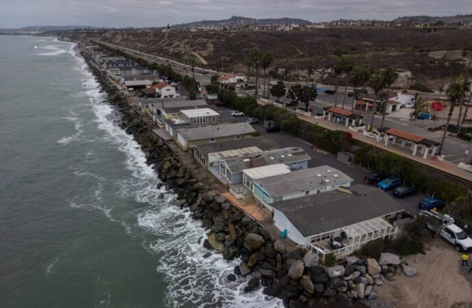 Sand deficit: Coastal erosion is so bad in California that the residents of this mostly Republican city may tax themselves to restore the beach | Fortune