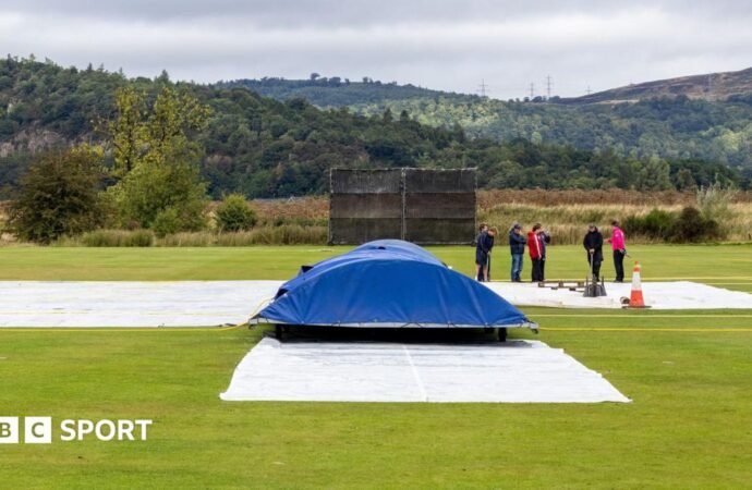 Scotland and Netherlands share series after third ODI rained off