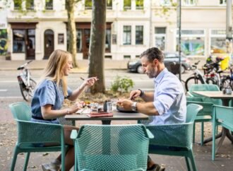 Single Americans want potential partners earning at least six figures, according to new study—Millennials set the ‘ideal’ bar at $160,000 | Fortune