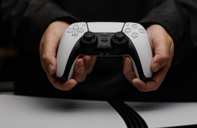 Sony isn’t phasing out discs quite as quickly as we thought