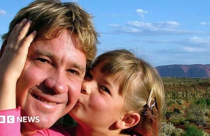 Steve Irwin’s family celebrates ‘superhero’ dad, 20 years after shock death