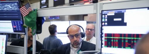 Surging yields and 7% mortgages: Investors and consumers are jittery as interest rates spike