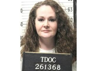 Tennessee execution of Christa Gail Pike is halted by a court