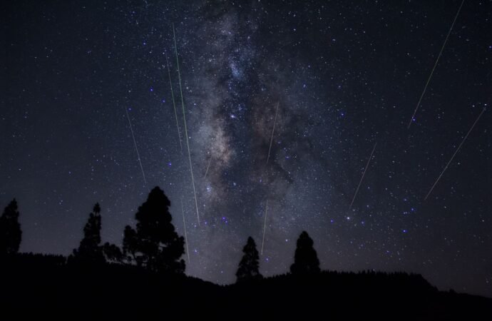 The Diamond Moon and Other Astronomical Events to See in September 2026