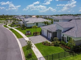 Thinking about buying stocks instead of a home as mortgage rates top 7%? The S&P 500 has blown away the housing market over the past decade | Fortune