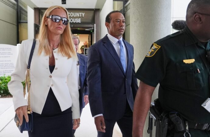 Tiger Woods pleads no-contest to a reckless driving charge and loses his driver’s license for five years | Fortune