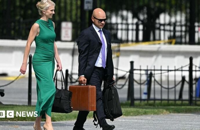 Trump gave $45,000 cash gifts to Natalie Harp and two other aides, public records show