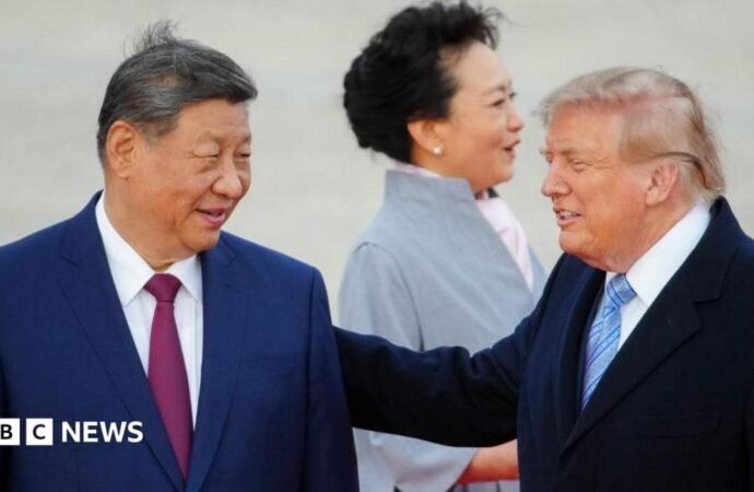 Trump offers warm welcome as China’s Xi arrives for US visit