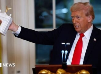 Trump says his triumphal arch will become a military ammunition complex