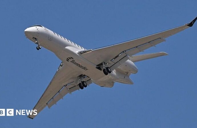 Trump threatens to stop sale of Canadian Bombardier jets in US
