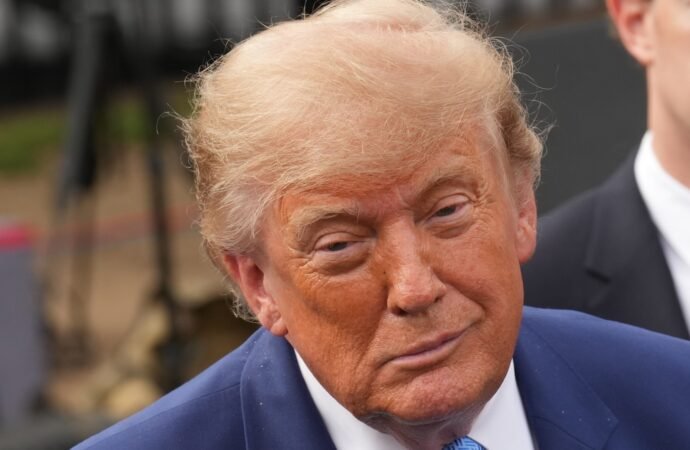 Trump will unveil $54 billion in South Korean investment in Alaska, site of a tight Senate race