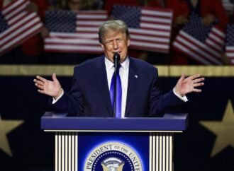Trump’s $5,000 ‘dividend’ is really a $1.15 trillion hole in the deficit, top economist estimates | Fortune