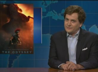 Tucker Carlson Returns to ‘SNL’ to Review ‘The Odyssey,’ Gender-Neutral ‘Spider-Man’ and Left-Wing ‘Obsession’