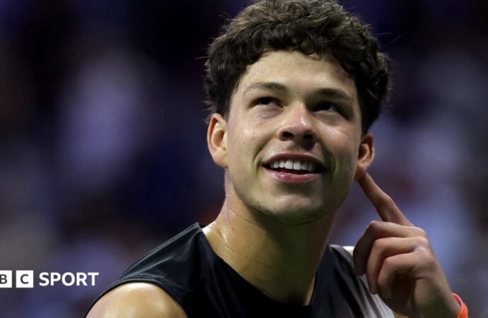 US Open 2026 results: Ben Shelton beats Frances Tiafoe to set up final against Alexander Zverev
