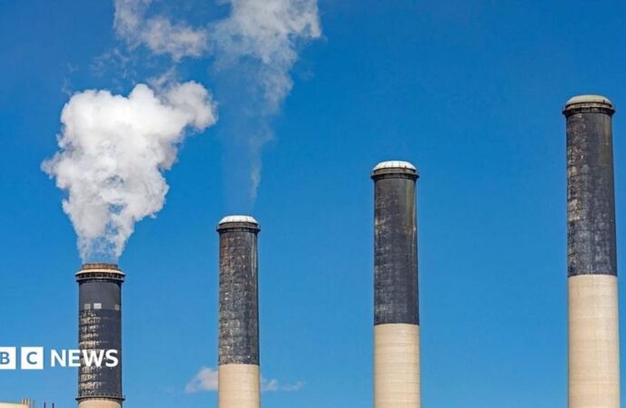 US scraps limits on emissions from coal and gas power plants