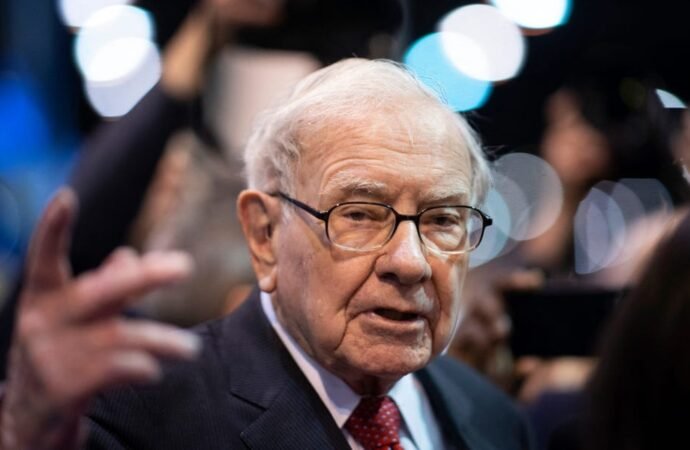 Warren Buffett is stepping down as chairman of Berkshire Hathaway. Read his parting words.