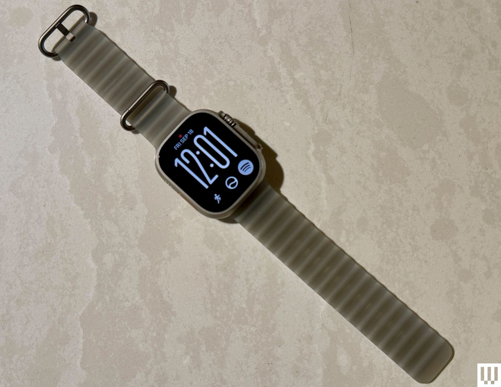 Image may contain Computer Hardware Electronics Hardware Monitor Screen and Wristwatch