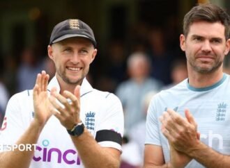 Which England player has played with the most Test team-mates?