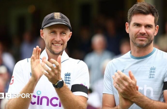 Which England player has played with the most Test team-mates?