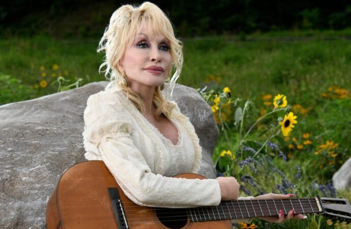 Why Dolly Parton’s estate is suing her nephew — and what’s at stake for her business empire